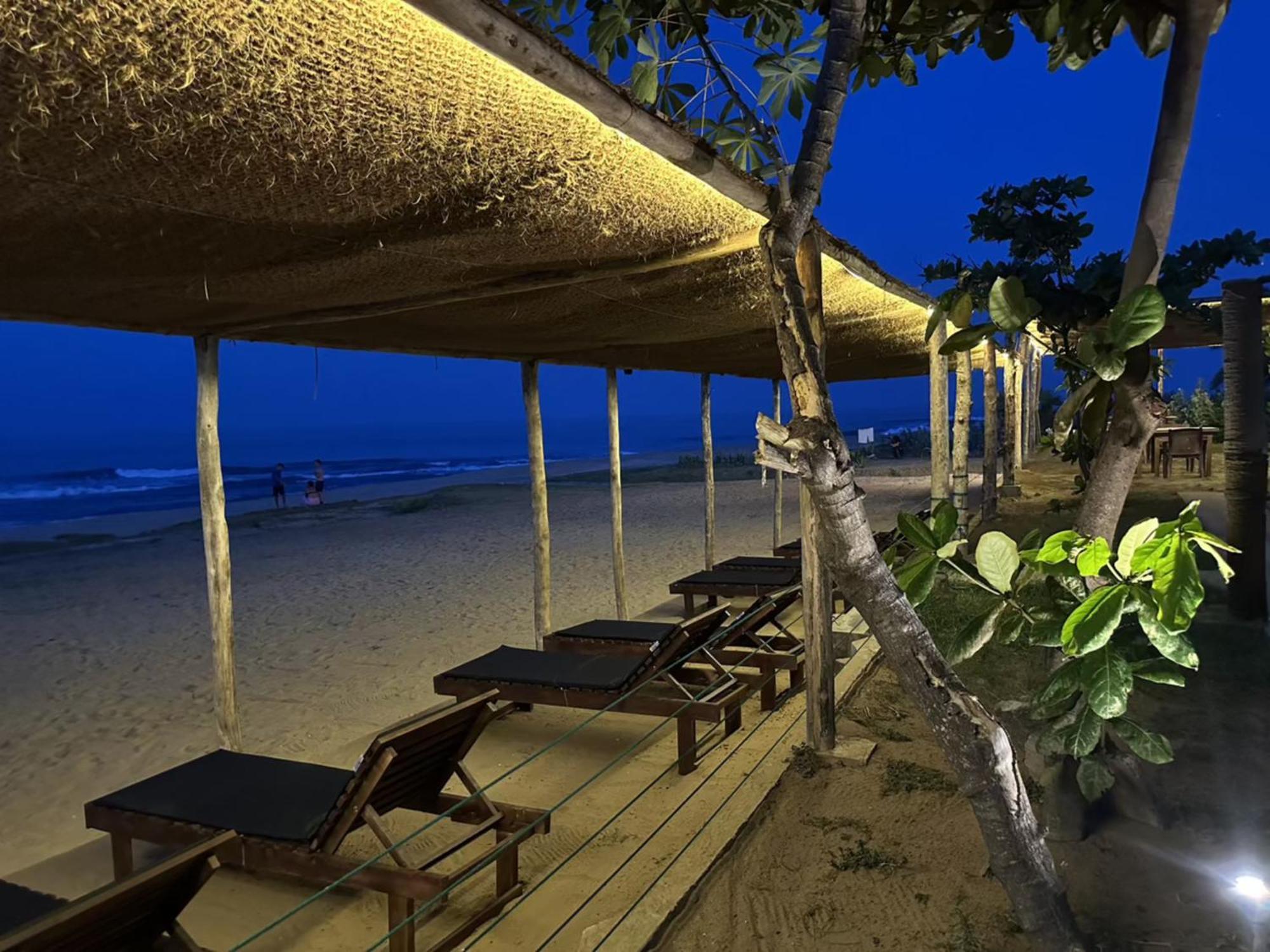 Blue Waters Hotel Arugam Bay Bagian luar foto