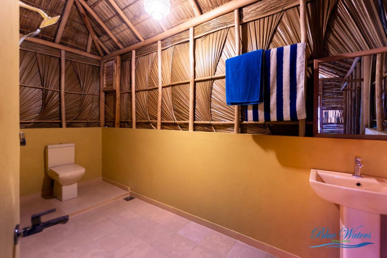 Blue Waters Hotel Arugam Bay Bagian luar foto